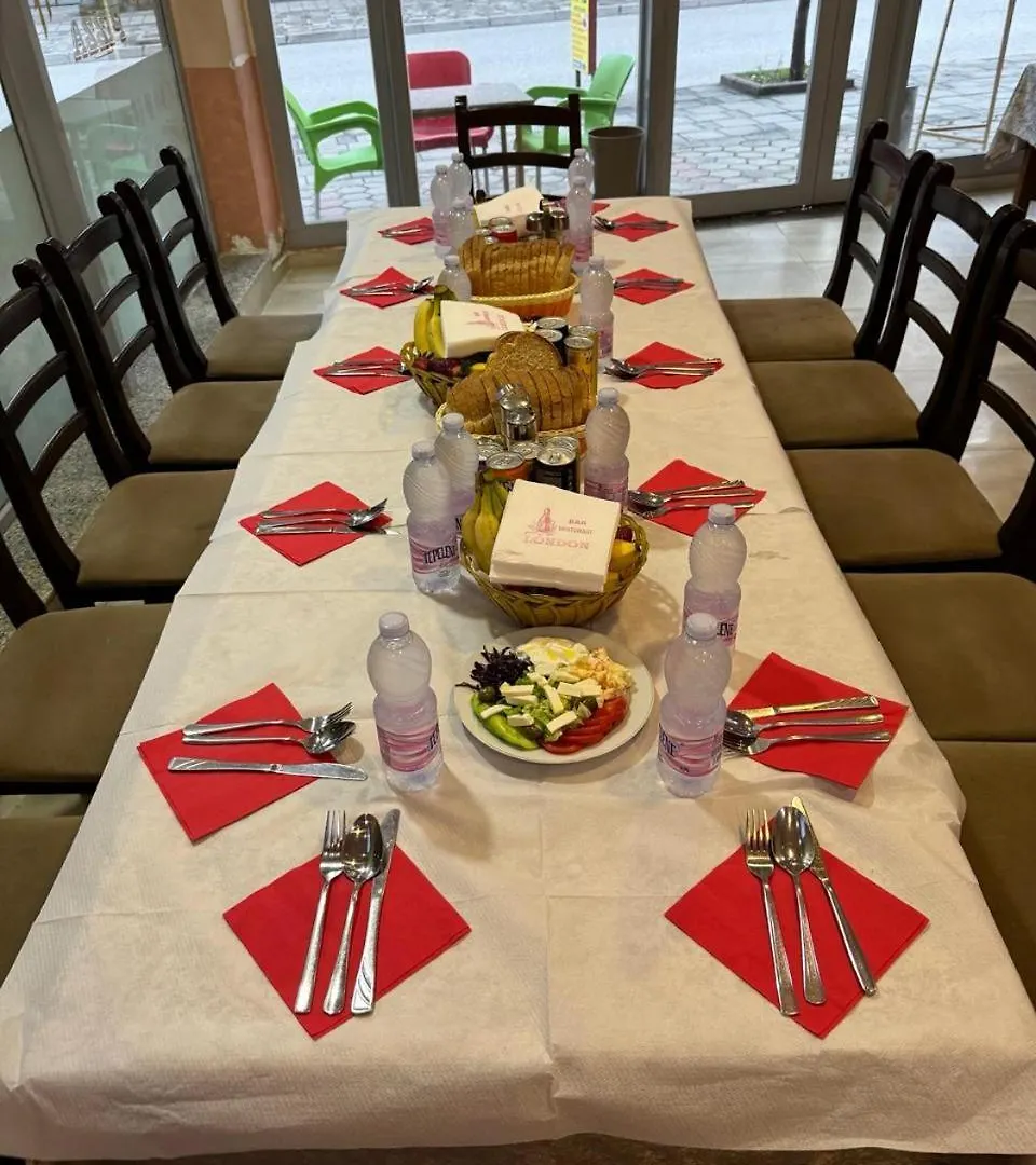 London Restaurant Hotel Kukes