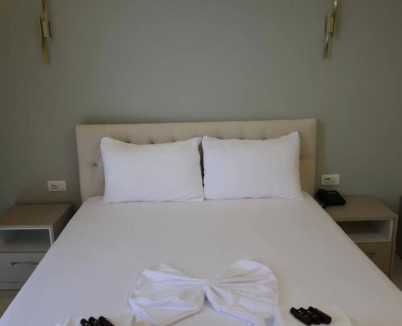 London Restaurant Hotel Kukes