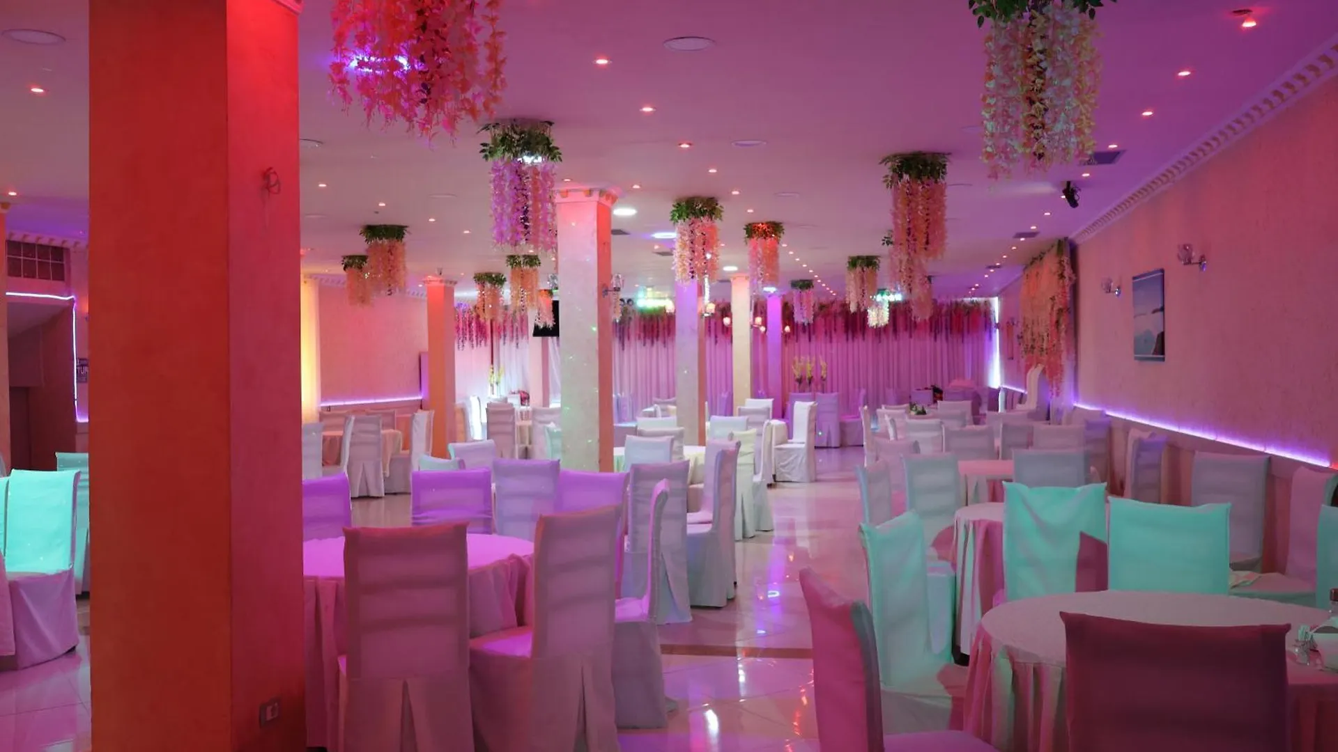 London Restaurant Hotel Kukes