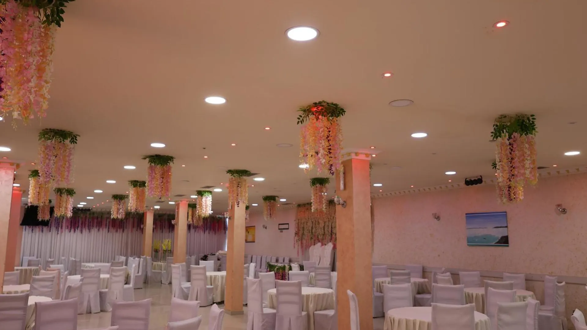London Restaurant Hotel Kukes